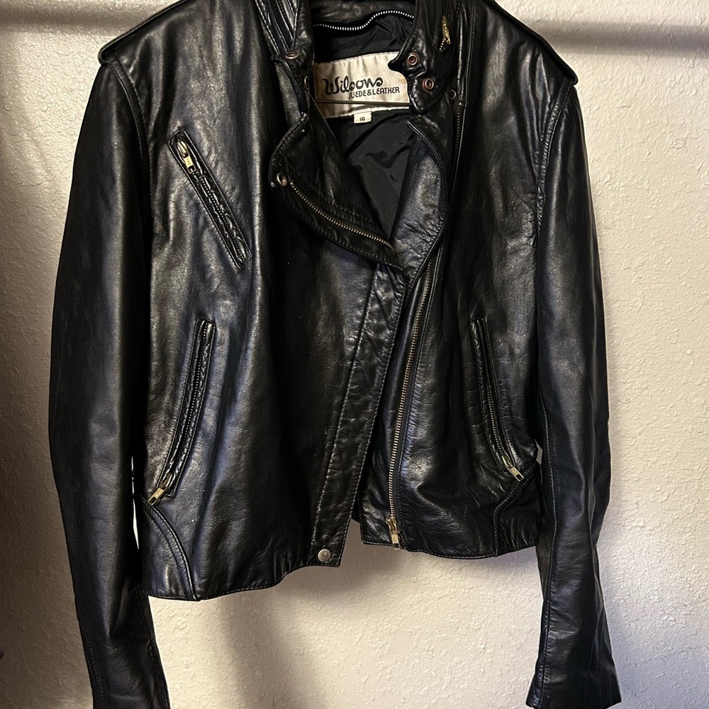 Wilson’s Women's Black Leather Jacket